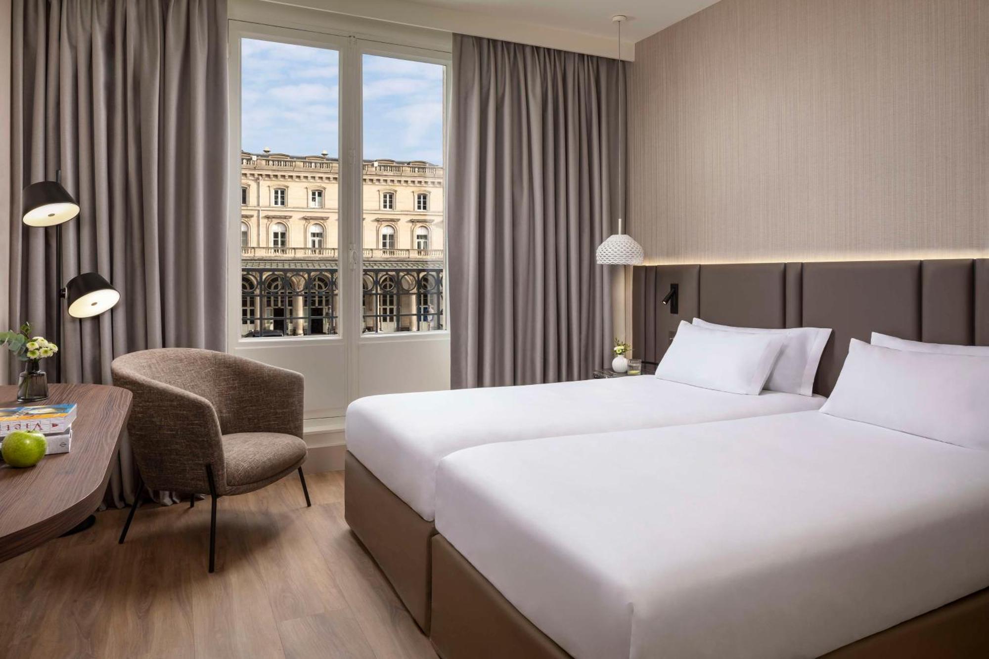 Nh Paris Gare De L'Est Hotel Екстериор снимка