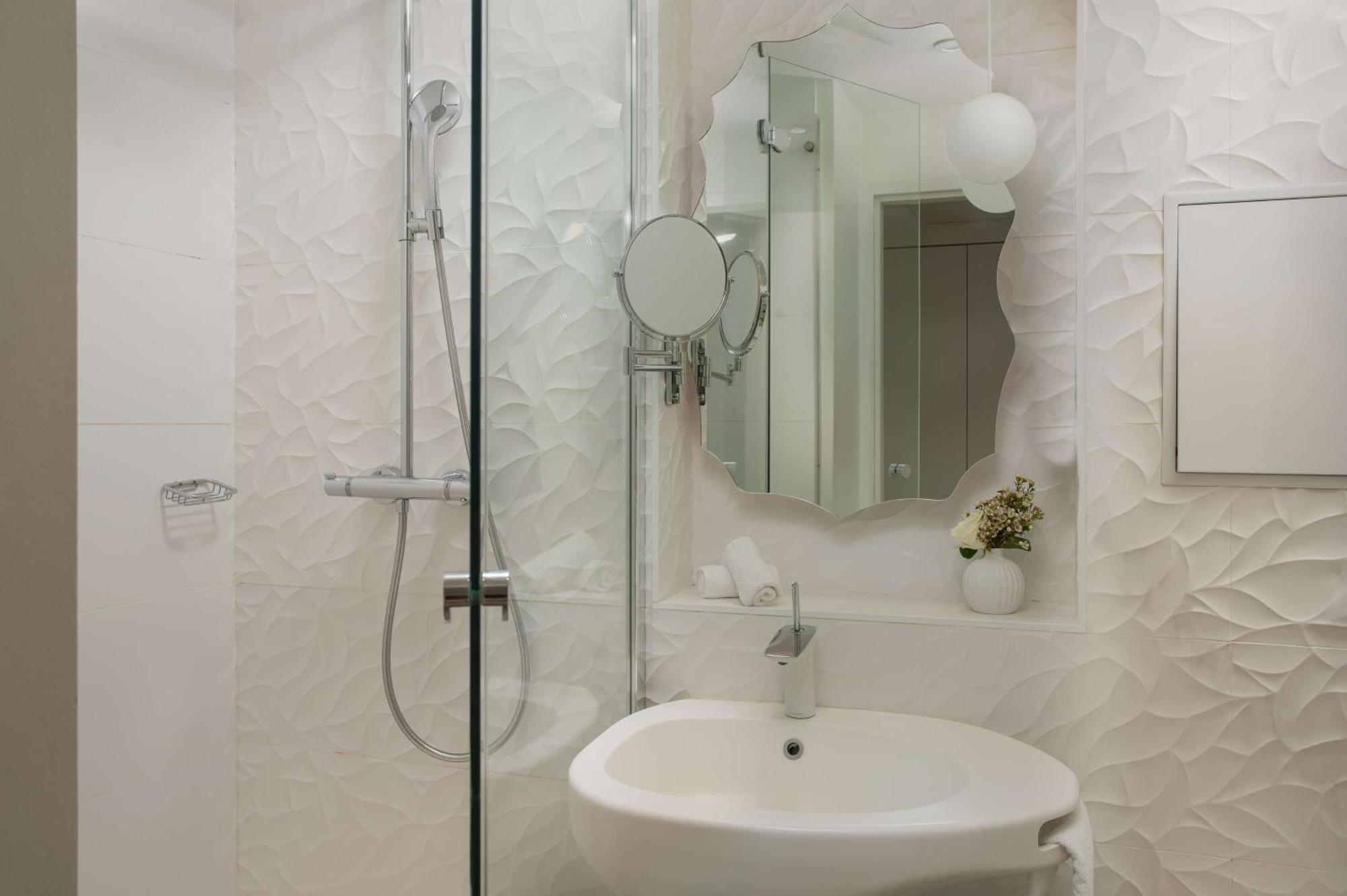 Nh Paris Gare De L'Est Hotel Екстериор снимка